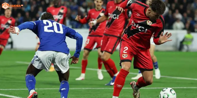 Rayo Vallecano vs Girona La Liga vòng 35 tại Estadio de Vallecas